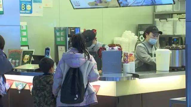 外卖单量1个月翻番!这家四线小店,特别会用微信群做生意!(图8) 外卖单量1个月翻番!这家四线小店,特别会用微信群做生意!(图8)