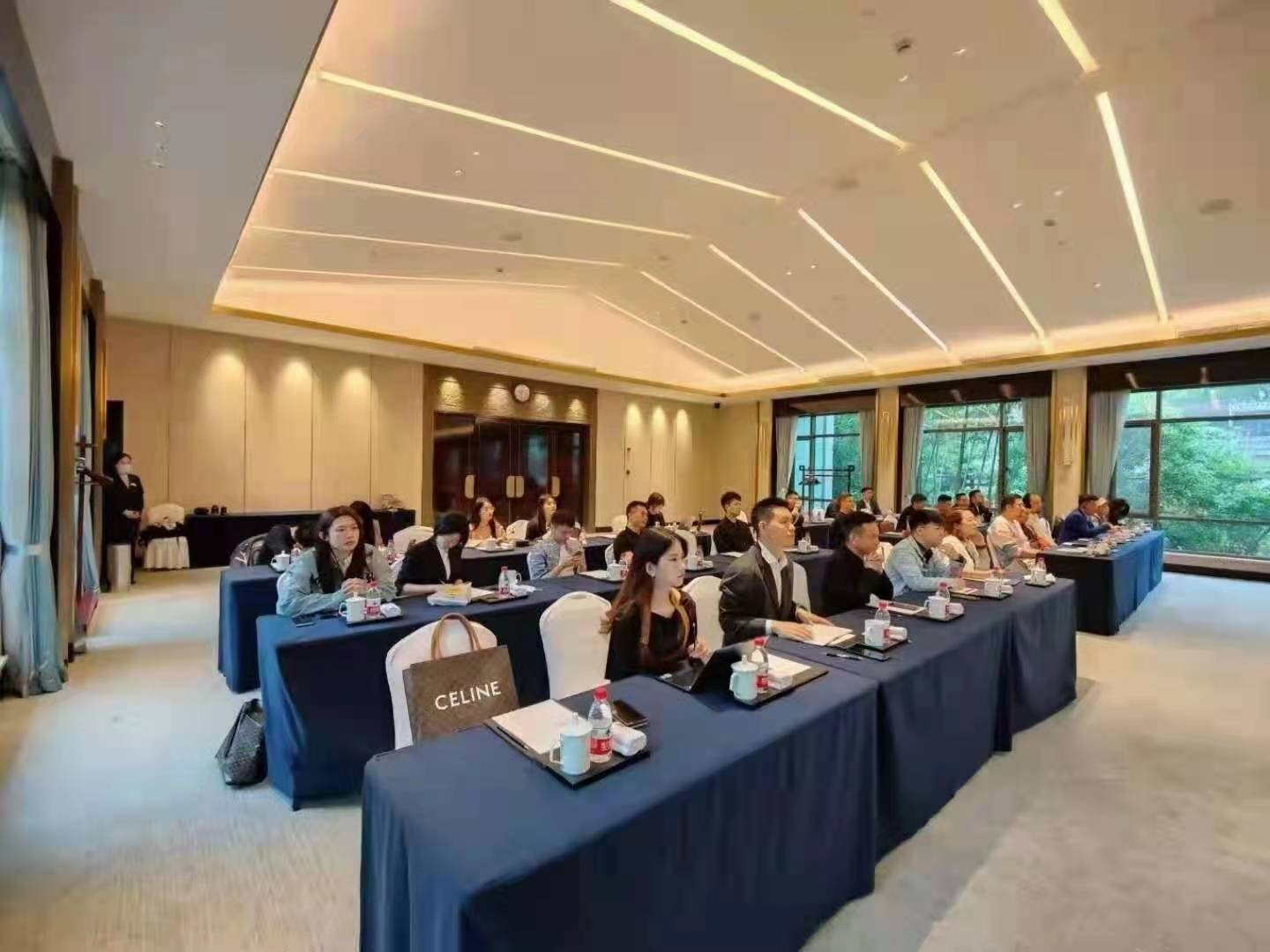 麻辣红包战略合作伙伴新火大学开课(图2) 麻辣红包战略合作伙伴新火大学开课(图2)