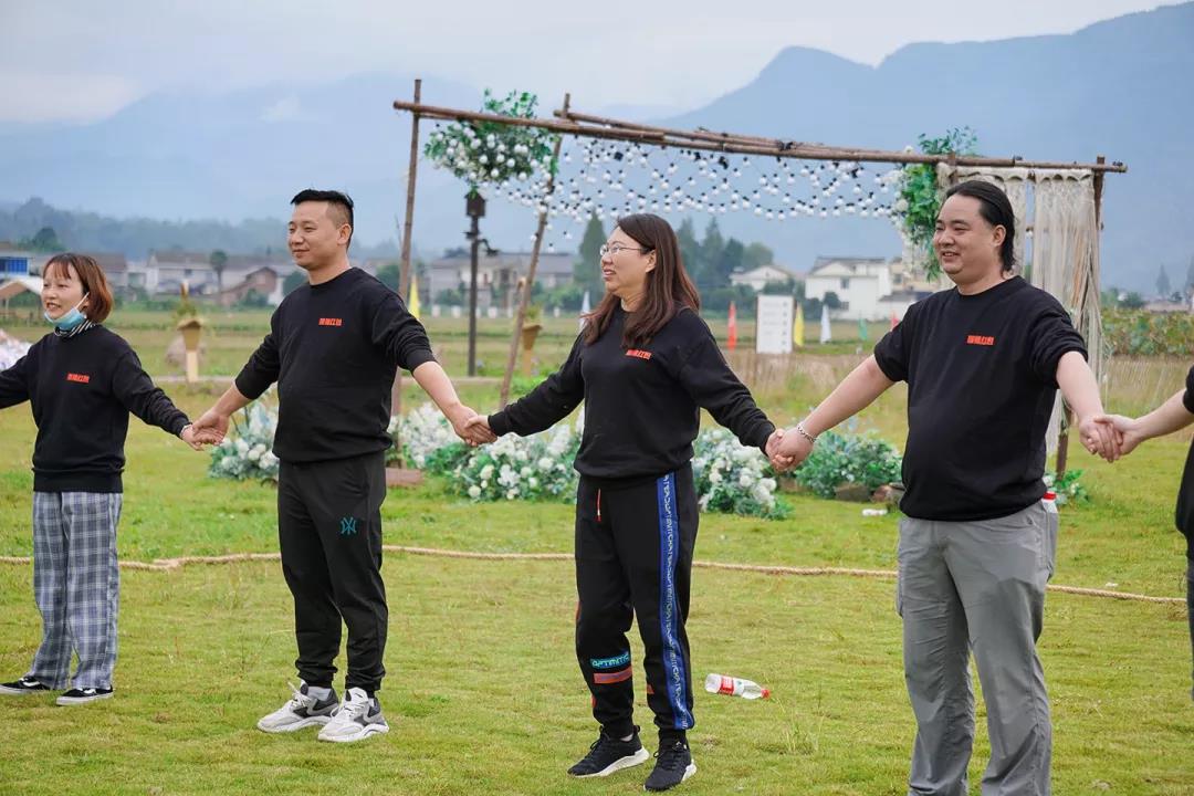 劳逸结合扬斗志，凝心聚力赢未来！麻辣红包秋季团建活动精彩回顾！(图10)