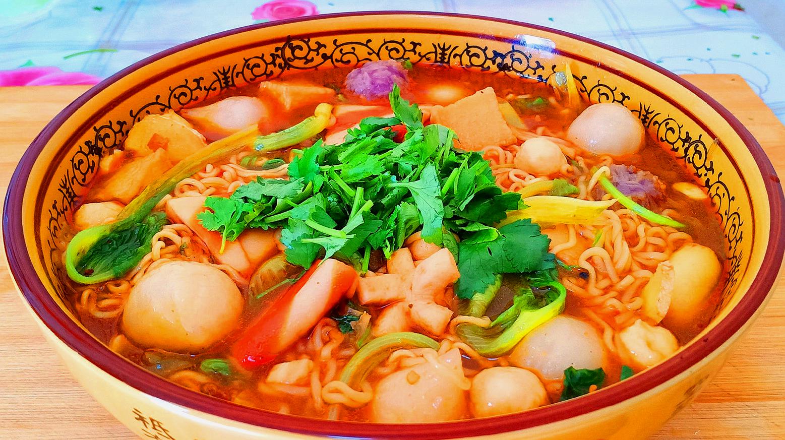 麻辣烫吃哪几种菜最划算(图1) 麻辣烫吃哪几种菜最划算(图1)